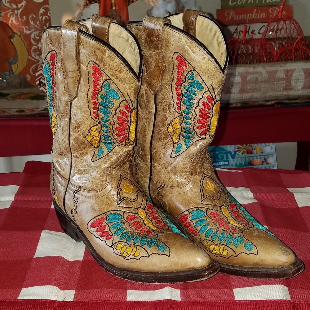 Girls Corral Butterfly Embroidered Boots